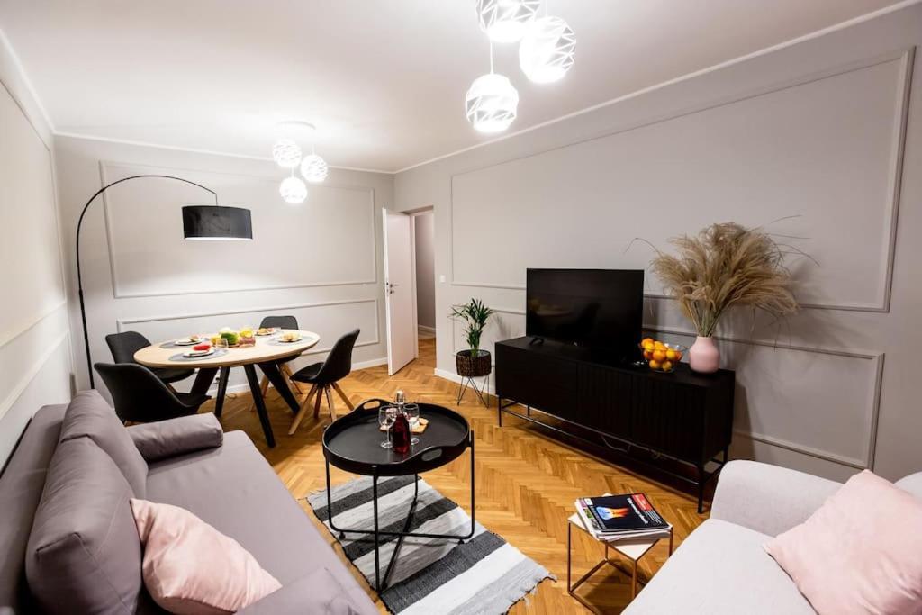 Elegant, Comfortable In The Heart Of Warsaw!アパートメント エクステリア 写真